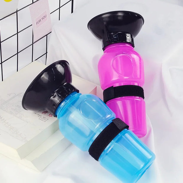 500ml Squeeze-Type Outdoor Portable Pet Dog Water Bottle Large Dog Travel Water Cup Drinking Bowl Suitable for Dogs and Cats